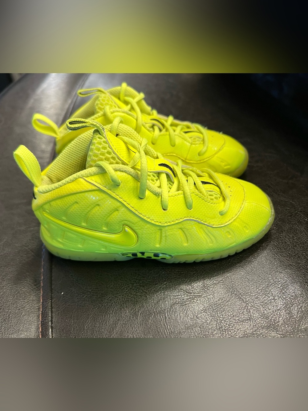 Nike Little Posite Pro Kids Athletic Mid Top Sneakers Volt Toddler 9C 843769-702
